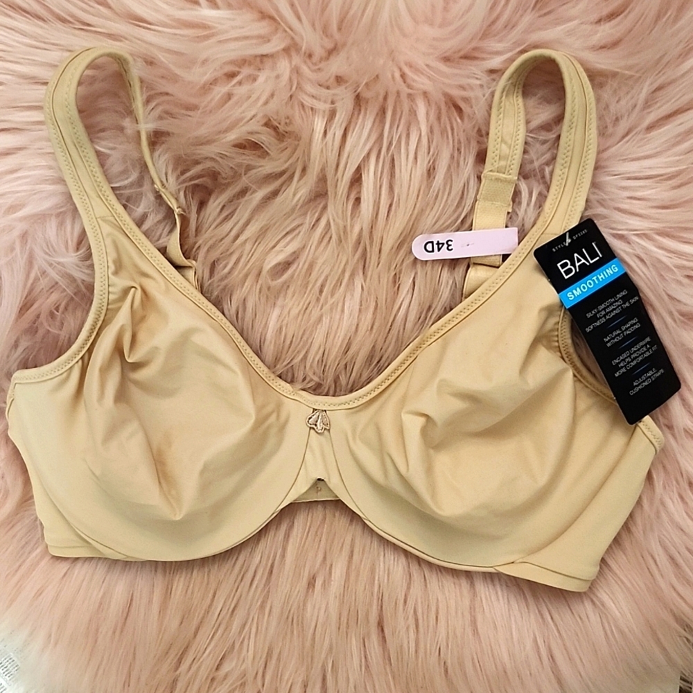 Brand New BALI FULL COVERAGE SMOOTHING BRA-34D